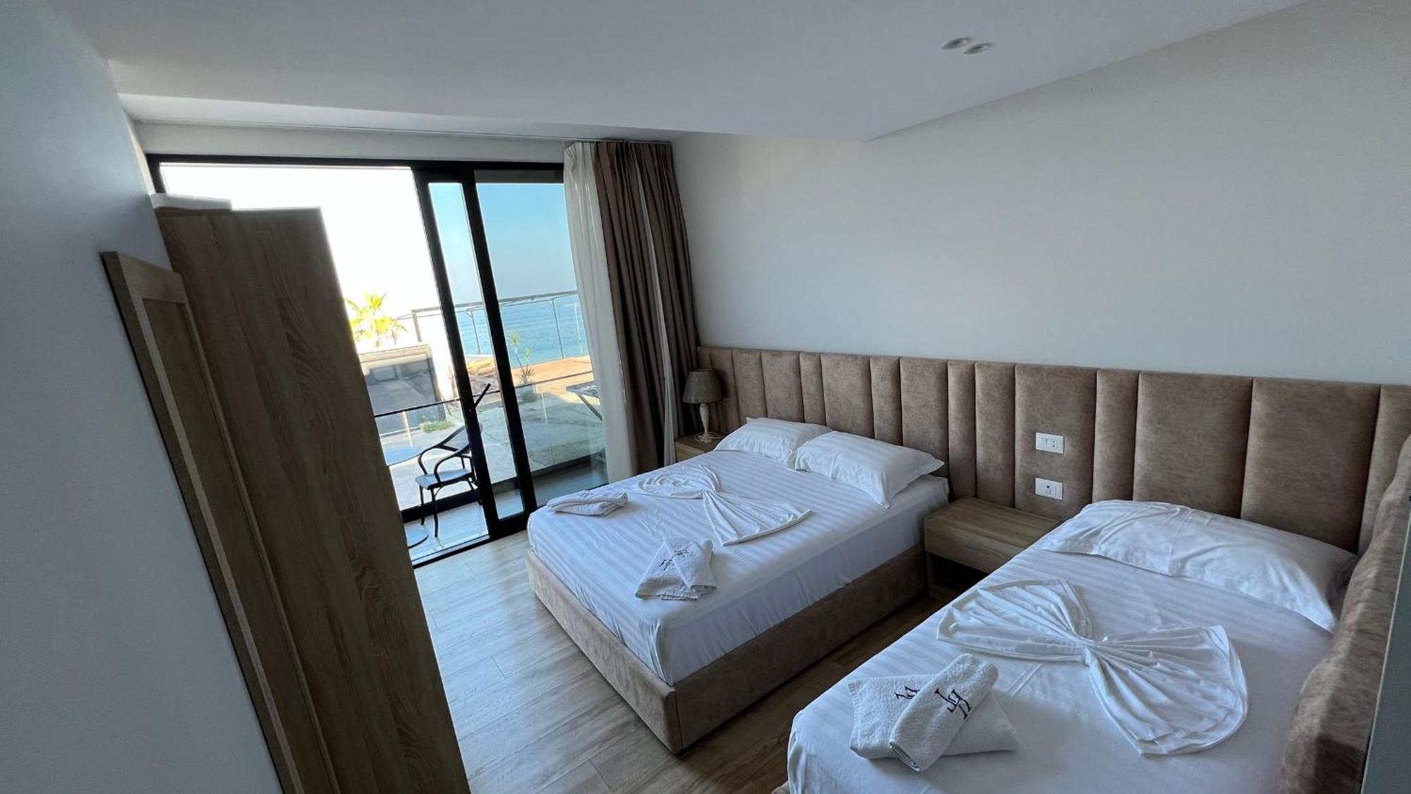 Villa Tramonto Vlore Radhimë Extérieur photo