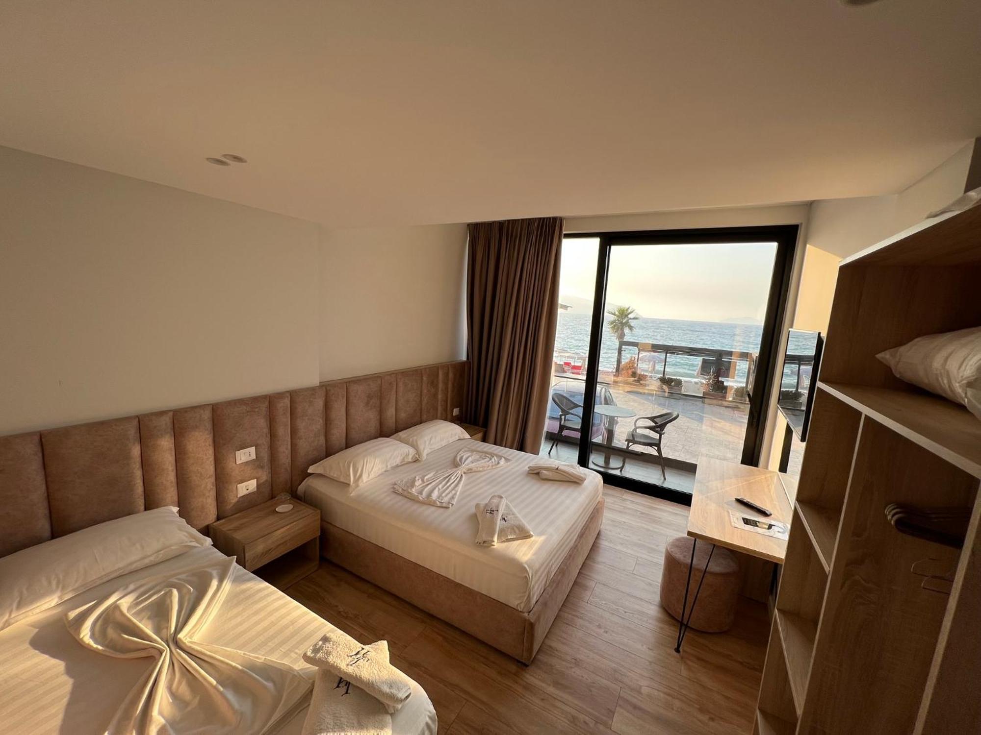 Villa Tramonto Vlore Radhimë Extérieur photo